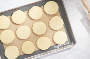 4 Silicone Baking Mats Only $15.99 (Reg. $28)!